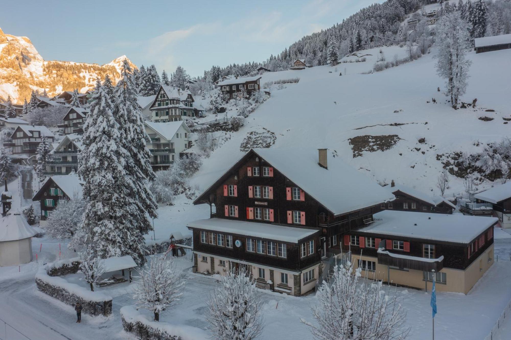 Engelberg Youth Hostel Eksteriør bilde