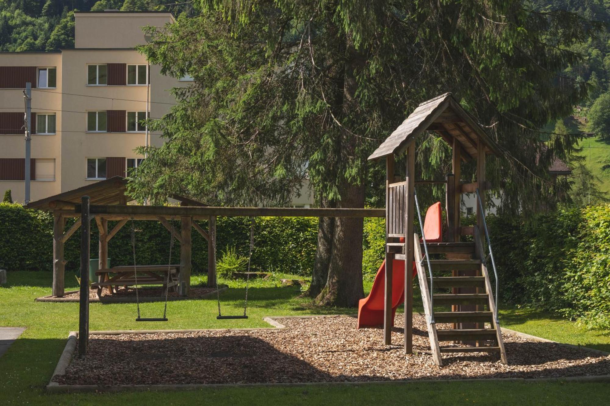 Engelberg Youth Hostel Eksteriør bilde
